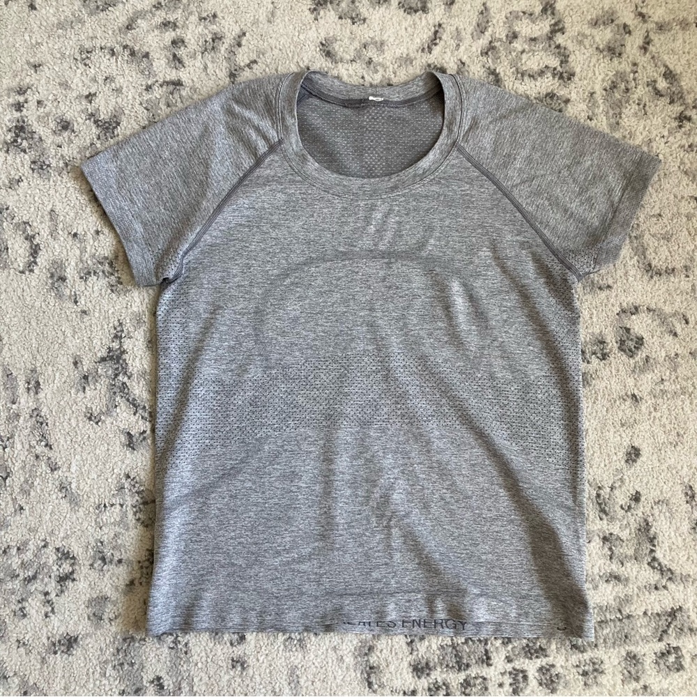 Grey Lululemon cropped top